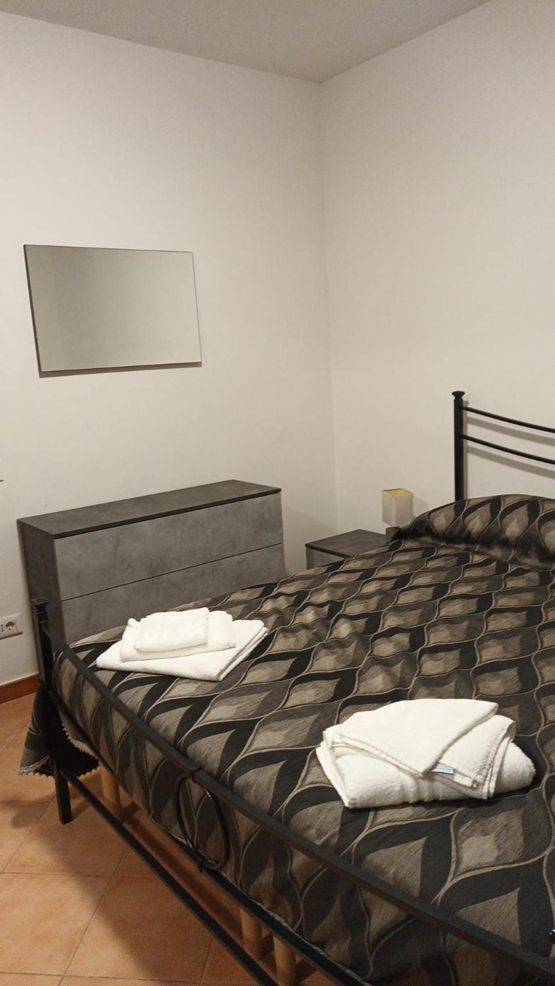 Casa N 2 Con Parcheggio Privato E Colonnina Ricarica Lägenhet Livorno Exteriör bild