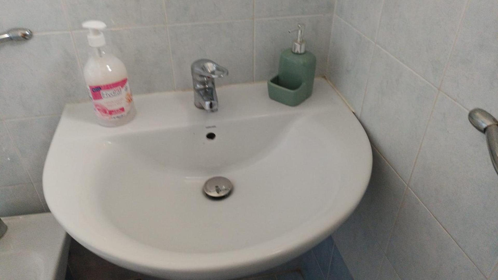 Casa N 2 Con Parcheggio Privato E Colonnina Ricarica Lägenhet Livorno Exteriör bild