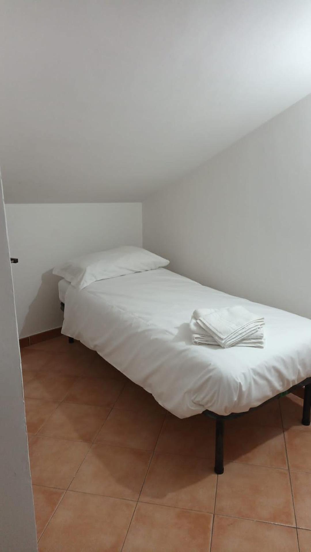 Casa N 2 Con Parcheggio Privato E Colonnina Ricarica Lägenhet Livorno Exteriör bild